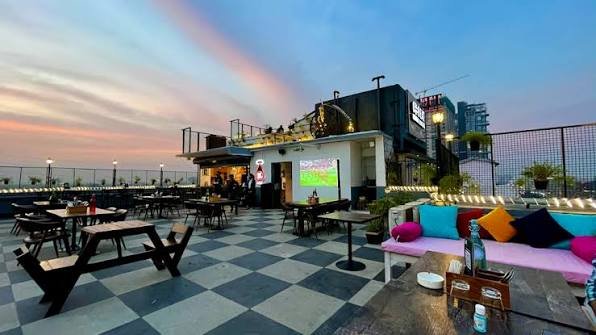 Café Offbeat Up There Kolkata: Rooftop Dining, Food & Nightlife
