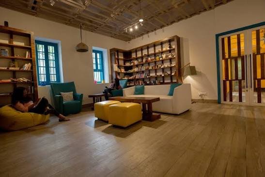 Artsy Coffee & Culture Kolkata: Food, Coffee, Art & Review