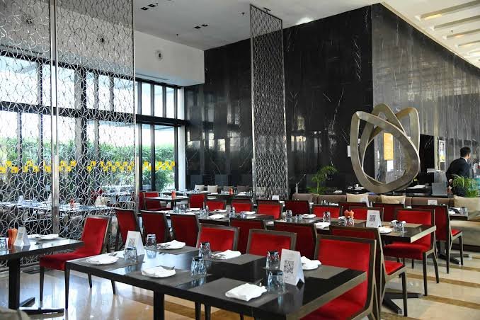 The Square Kolkata: Menu, Price & Honest Review 